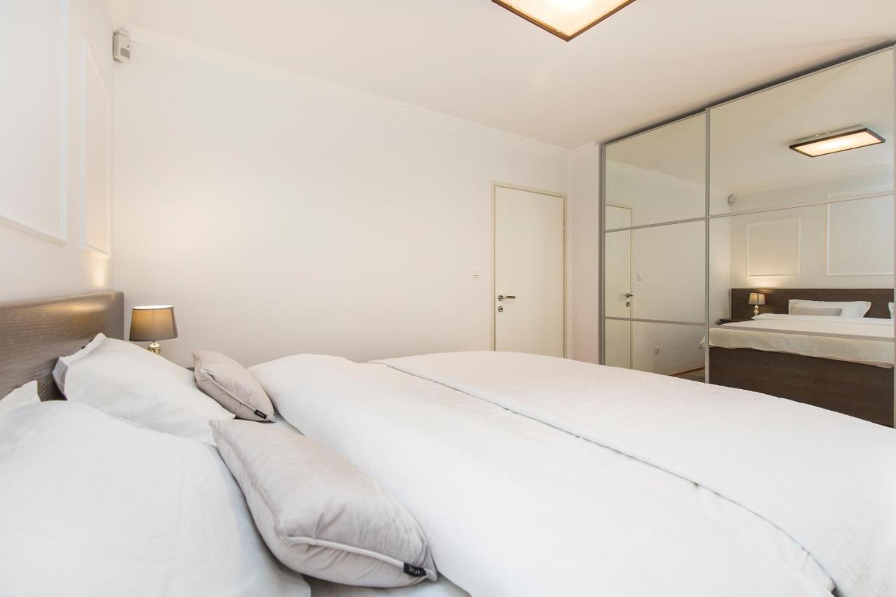 Apartment Parentium Poreč Eksteriør billede
