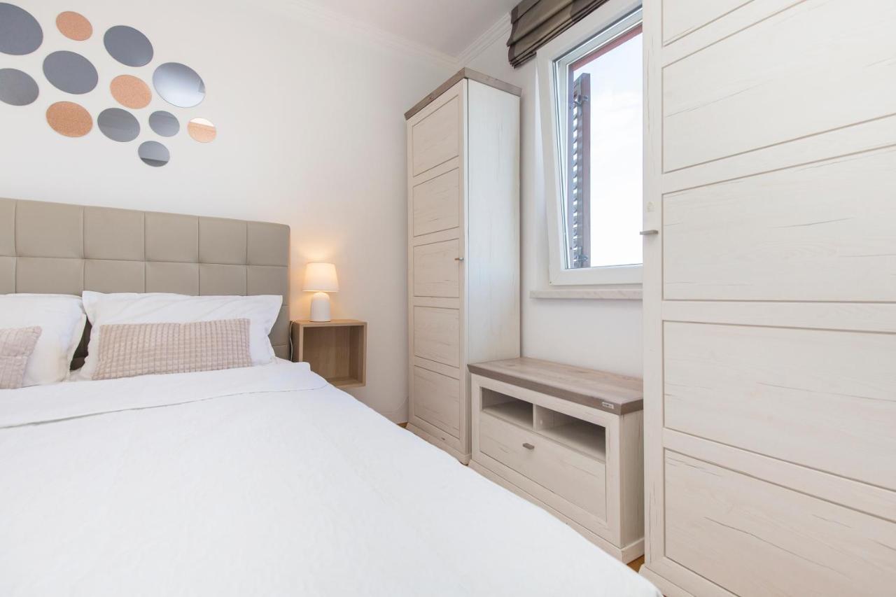 Apartment Parentium Poreč Eksteriør billede