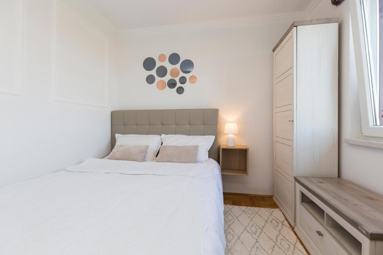 Apartment Parentium Poreč Eksteriør billede